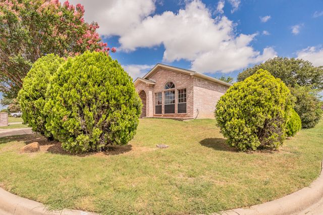 10212 Brea Canyon Road, Fort Worth, TX 76108