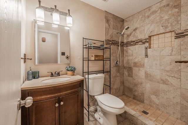 10212 Brea Canyon Road, Fort Worth, TX 76108