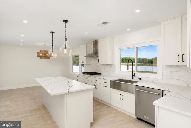 190 ROBBINS-EDINBURG RD, Robbinsville, NJ 08691