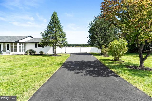 190 ROBBINS-EDINBURG RD, Robbinsville, NJ 08691