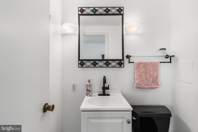 516 BERKLEY RD, Narberth, PA 19072