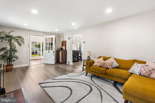 516 BERKLEY RD, Narberth, PA 19072