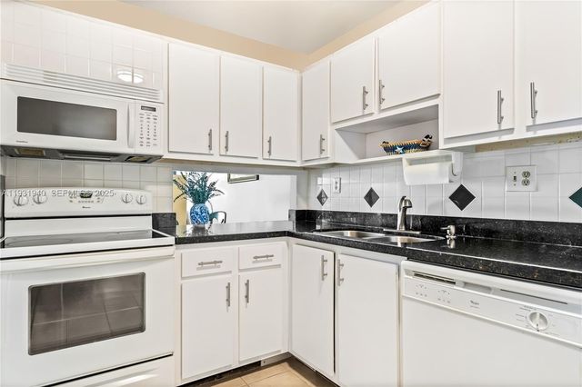 1849 S Ocean Dr 803, Hallandale Beach, FL 33009