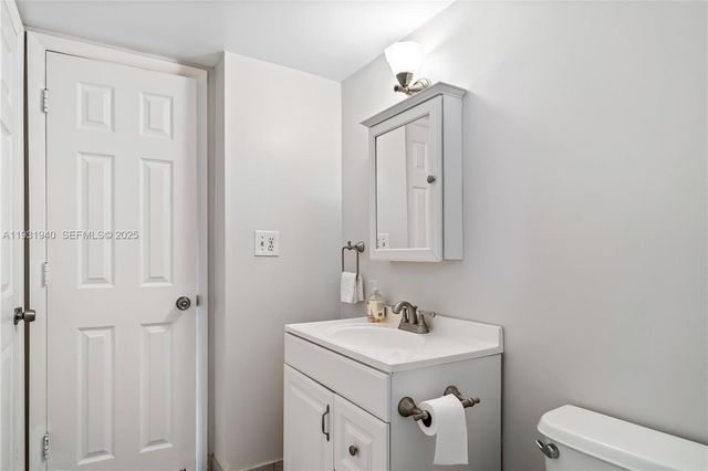 1849 S Ocean Dr 803, Hallandale Beach, FL 33009