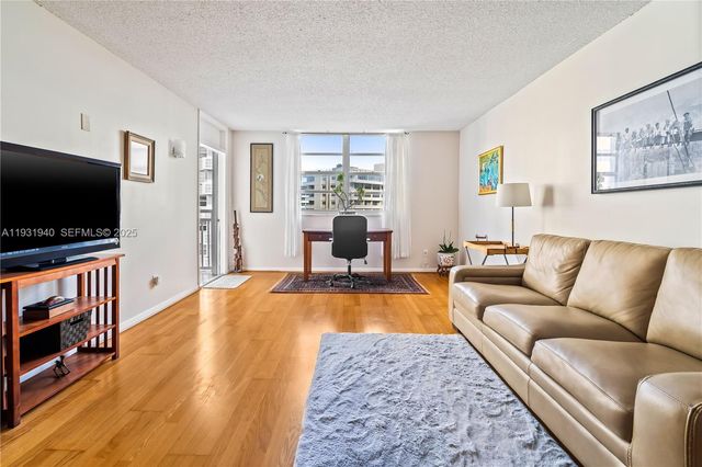 1849 S Ocean Dr 803, Hallandale Beach, FL 33009