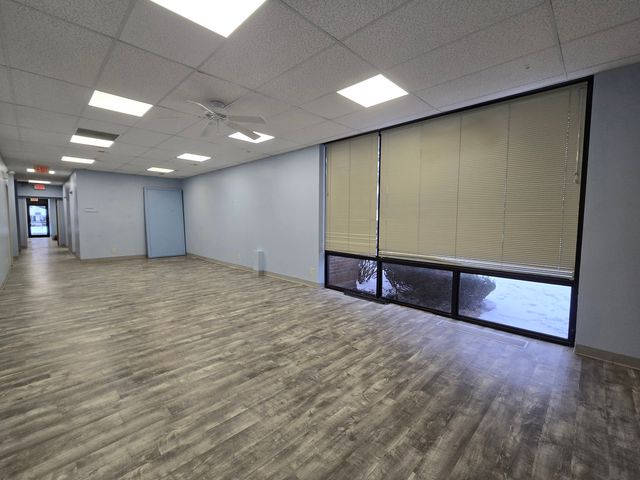 2201 Glenwood Avenue 101, Joliet, IL 60435