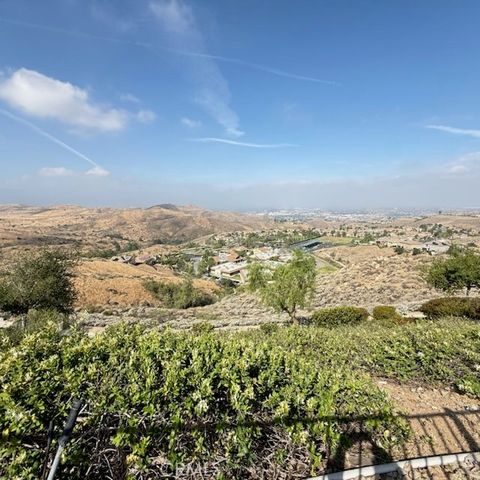 16562 Village Meadow, Riverside, CA 92503