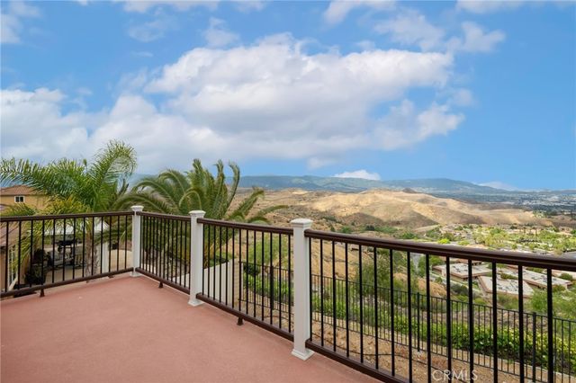 16562 Village Meadow, Riverside, CA 92503