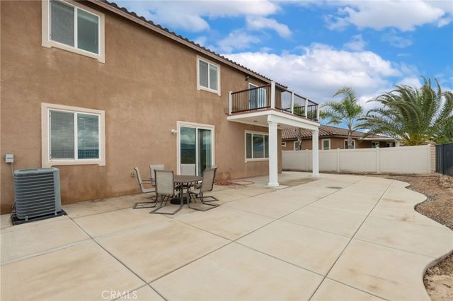 16562 Village Meadow, Riverside, CA 92503
