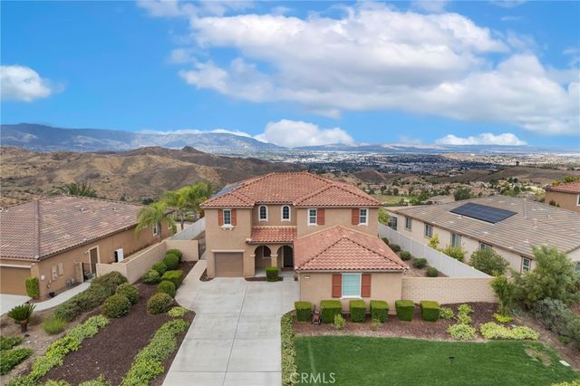 16562 Village Meadow, Riverside, CA 92503