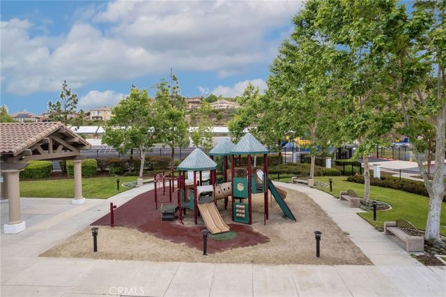 16562 Village Meadow, Riverside, CA 92503
