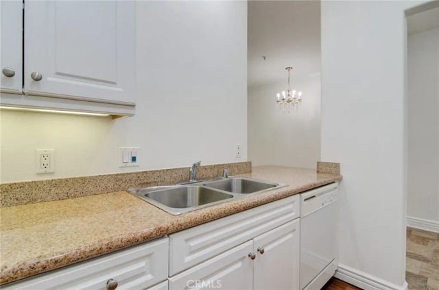 2220 Watermarke Place, Irvine, CA 92612