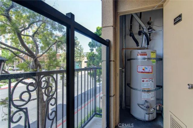 2220 Watermarke Place, Irvine, CA 92612