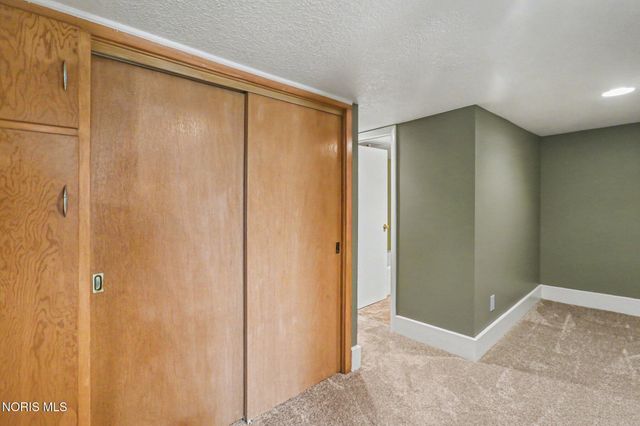 20645 Carter Road, Bowling Green, OH 43402