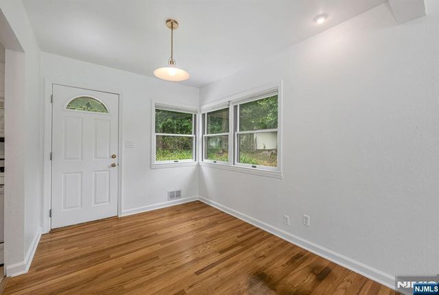 92 Arbor Drive, Ho-ho-kus, NJ 07423