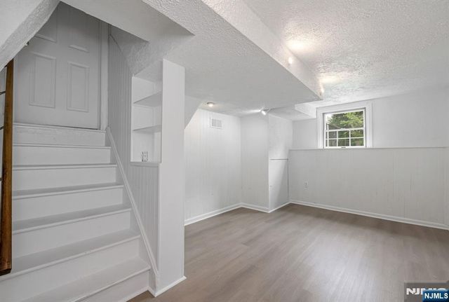 92 Arbor Drive, Ho-ho-kus, NJ 07423