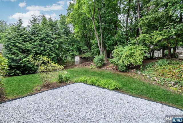 92 Arbor Drive, Ho-ho-kus, NJ 07423