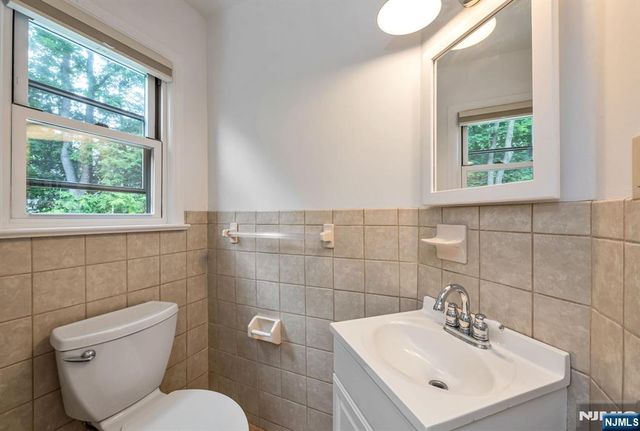 92 Arbor Drive, Ho-ho-kus, NJ 07423