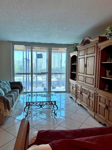 101 BRINY Avenue 409, Pompano Beach, FL 33062