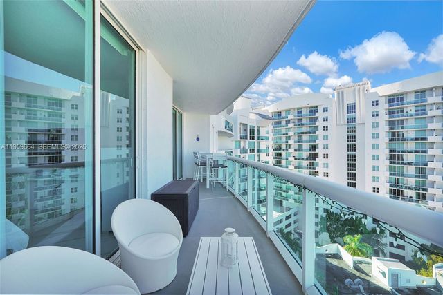 7910 Harbor Island Dr 1103, North Bay Village, FL 33141