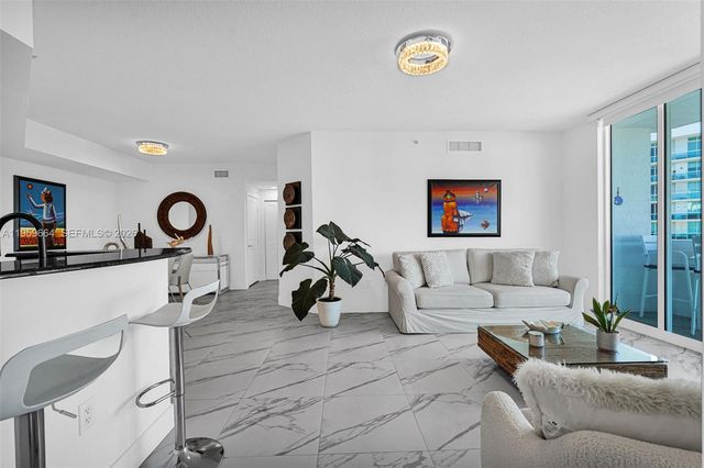 7910 Harbor Island Dr 1103, North Bay Village, FL 33141