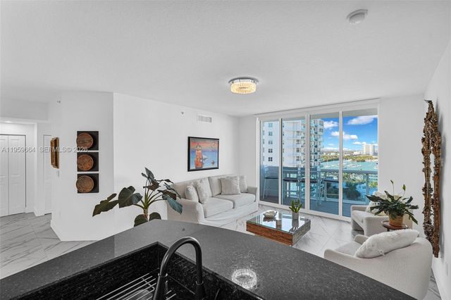 7910 Harbor Island Dr 1103, North Bay Village, FL 33141