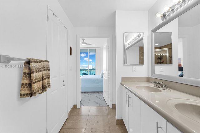 7910 Harbor Island Dr 1103, North Bay Village, FL 33141