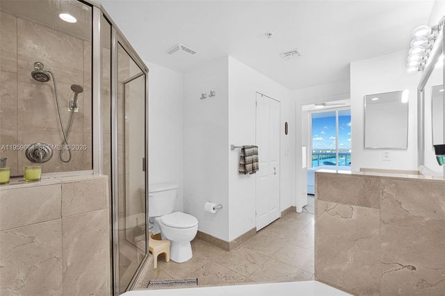 7910 Harbor Island Dr 1103, North Bay Village, FL 33141