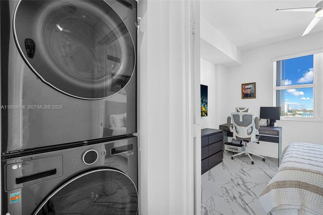 7910 Harbor Island Dr 1103, North Bay Village, FL 33141