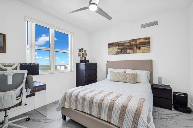 7910 Harbor Island Dr 1103, North Bay Village, FL 33141