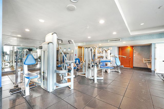 7910 Harbor Island Dr 1103, North Bay Village, FL 33141