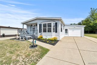 54 North Eaglecrest Drive, Hamburg, NY 14075