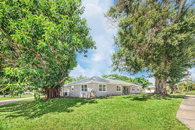 300 Riomar Drive, Port St. Lucie, Port St Lucie, FL 34952