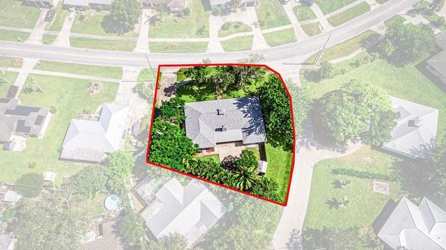 300 Riomar Drive, Port St. Lucie, Port St Lucie, FL 34952