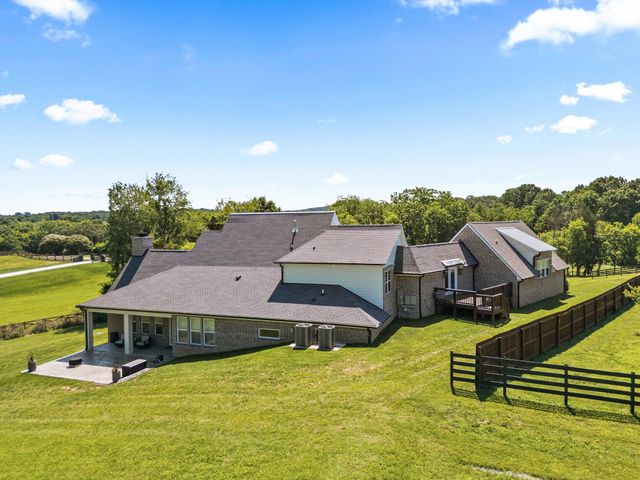 1510 Martha Leeville Rd, Lebanon, TN 37090