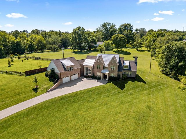 1510 Martha Leeville Rd, Lebanon, TN 37090