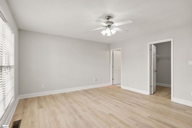 127 Harvest Ridge Drive, Inman, SC 29349