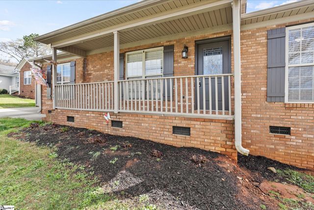 127 Harvest Ridge Drive, Inman, SC 29349