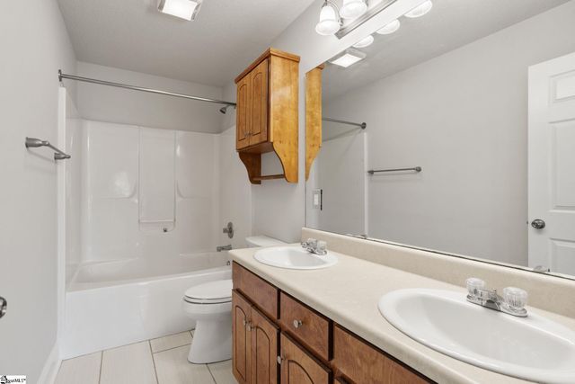 127 Harvest Ridge Drive, Inman, SC 29349