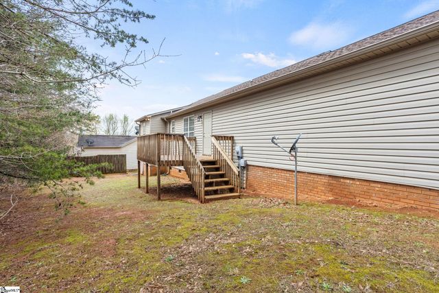 127 Harvest Ridge Drive, Inman, SC 29349