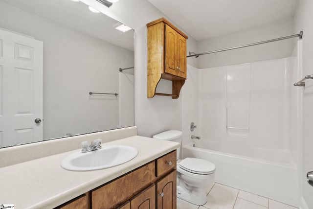 127 Harvest Ridge Drive, Inman, SC 29349