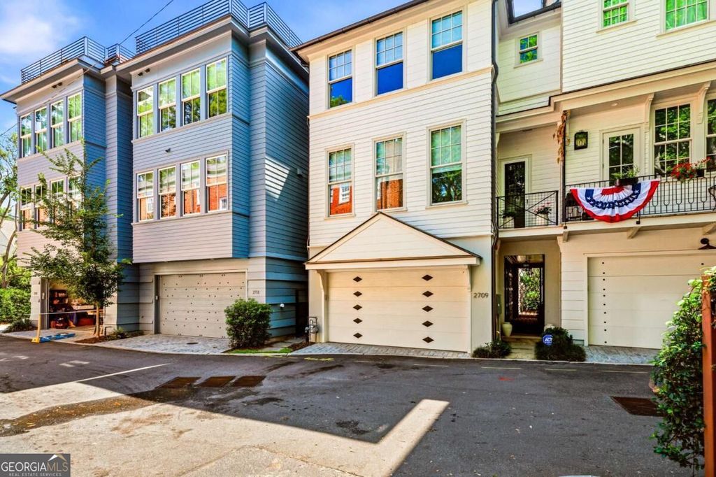 2709 Southwell Street NE, Atlanta, GA 30305 — exterior