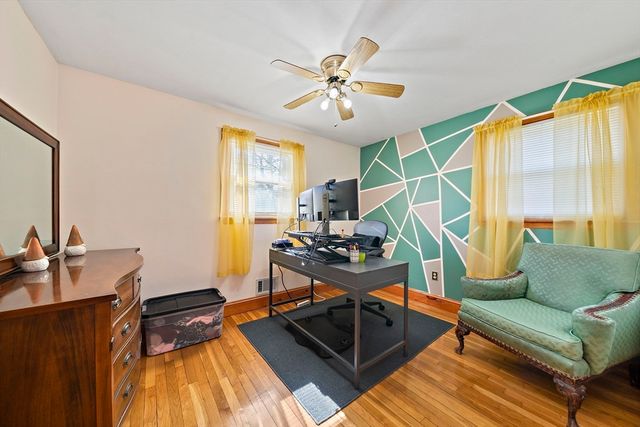 7 Oakwood Ave, Randolph, MA 02368