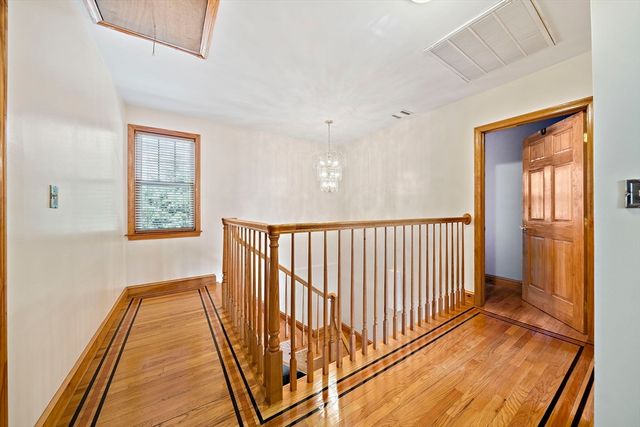 7 Oakwood Ave, Randolph, MA 02368