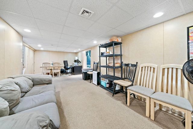 7 Oakwood Ave, Randolph, MA 02368