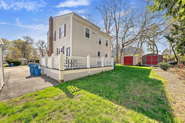 7 Oakwood Ave, Randolph, MA 02368