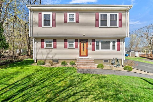 7 Oakwood Ave, Randolph, MA 02368