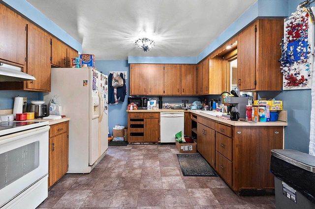 1727 30TH STREET, Two Rivers, WI 54241