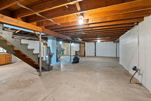 1727 30TH STREET, Two Rivers, WI 54241