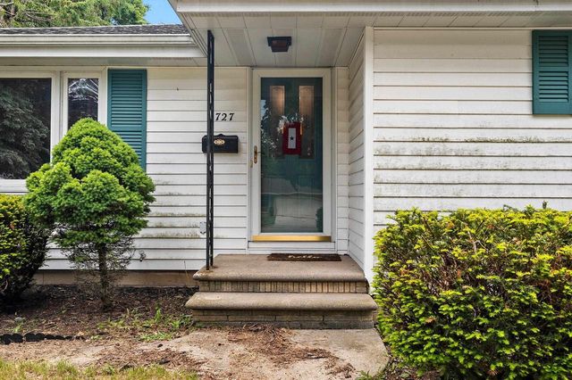 1727 30TH STREET, Two Rivers, WI 54241